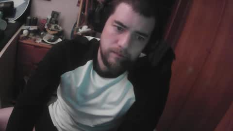 Snapshot of royer04 chatting on 2, 2, 2026 royer04 online show from 2, 2, 2026