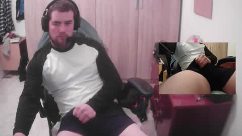 Snapshot of royer04 chatting on 22, 2, 2026 royer04 online show from 22, 2, 2026