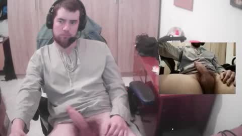 Snapshot of royer04 chatting on 3, 3, 2026 royer04 online show from 3, 3, 2026