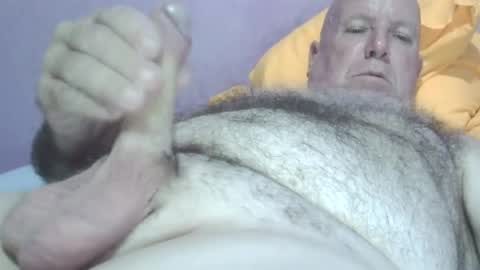 Snapshot of rubbing11 chatting on 4, 7, 2026 rubbing online show from 4, 7, 2026