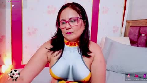 Snapshot of rubiqueens chatting on 13, 6, 2026 RubiQueens online show from 13, 6, 2026