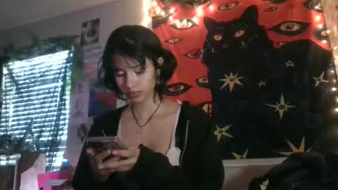 Ruby Red online show from 17, 1, 2025