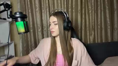 Alice online show from 11, 6, 2026