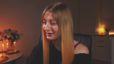 Mila online show from 19, 4, 2026