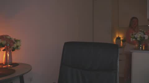 Mila online show from 24, 4, 2026