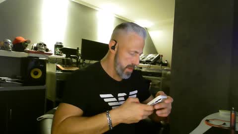 Chico que rico Caliente online show from 14, 2, 2025