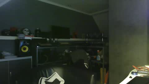 Chico que rico Caliente online show from 24, 2, 2025