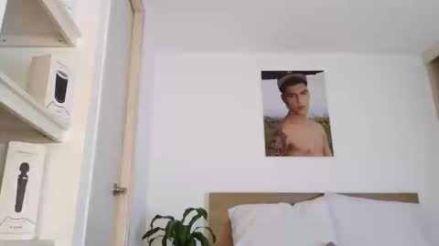 Snapshot of russell_adams_ chatting on 13, 3, 2026 R U S S E L L online show from 13, 3, 2026