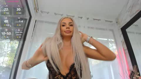 Ava online show from 15, 9, 2025