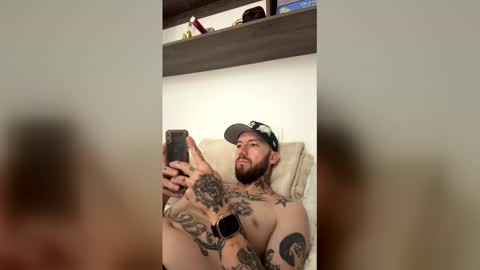 Snapshot of russo_fox chatting on 5, 5, 2026 russo_fox online show from 5, 5, 2026