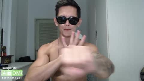Snapshot of rustynf1tz chatting on 18, 9, 2025 MillionDollarGuy online show from 18, 9, 2025