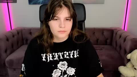 Ruyjin online show from 17, 10, 2025