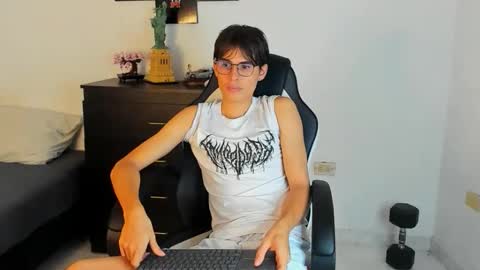 Snapshot of ryan_bronw chatting on 28, 5, 2026 Nathan online show from 28, 5, 2026