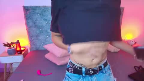 R Y A N   ON   F I R E online show from 18, 4, 2026