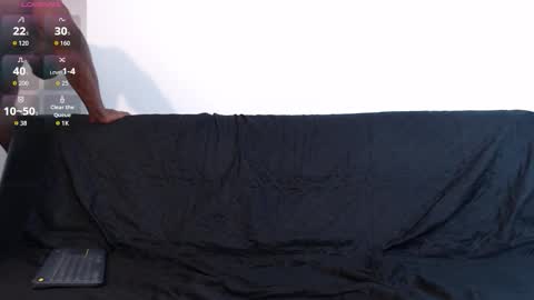 Instagram  Ryandwrn online show from 24, 10, 2025