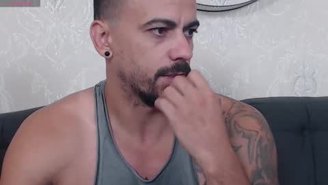 Snapshot of ryanvibe chatting on 14, 10, 2025 Ryan online show from 14, 10, 2025