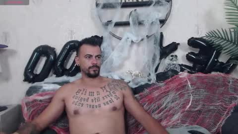 Snapshot of ryanvibe chatting on 18, 10, 2025 Ryan online show from 18, 10, 2025