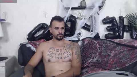 Snapshot of ryanvibe chatting on 21, 10, 2025 Ryan online show from 21, 10, 2025