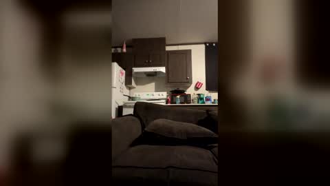 Snapshot of s_ddough chatting on 6, 4, 2026 s_ddough online show from 6, 4, 2026