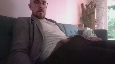 s_i_q online show from 26, 9, 2025