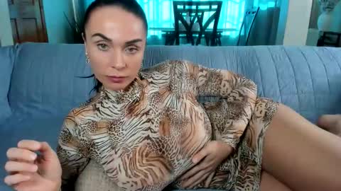 Snapshot of saandruskaa chatting on 16, 10, 2025 saandruskaa online show from 16, 10, 2025