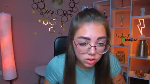 Snapshot of sabina_wul chatting on 5, 8, 2026 Sabina online show from 5, 8, 2026