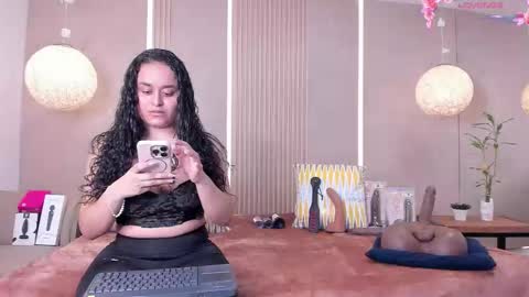 Sabrina Shark online show from 4, 3, 2026