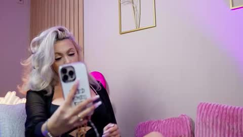 SabrinaJade online show from 21, 10, 2025