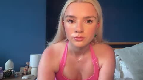 Snapshot of sabrinamasson chatting on 24, 9, 2025 sabrina online show from 24, 9, 2025