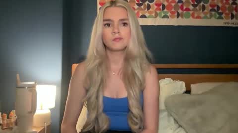 Snapshot of sabrinamasson chatting on 27, 9, 2025 sabrina online show from 27, 9, 2025