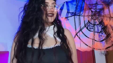 Sabrina  online show from 20, 10, 2025