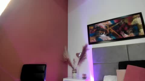 Snapshot of sabrinawarren chatting on 19, 2, 2025 Sabrina Warren online show from 19, 2, 2025