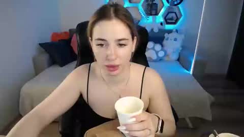 Sabrina Violet online show from 15, 2, 2025