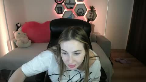Snapshot of sabrinviolet chatting on 14, 7, 2026 Sabrina Violet online show from 14, 7, 2026
