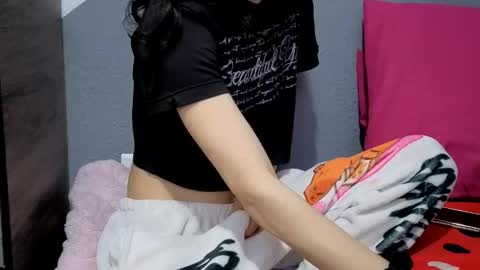 Snapshot of safiro_queen chatting on 19, 5, 2026 Safiro Queen online show from 19, 5, 2026