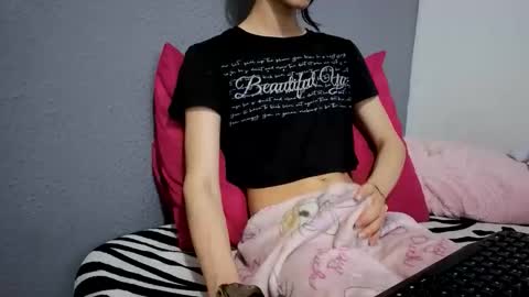 Snapshot of safiro_queen chatting on 25, 5, 2026 Safiro Queen online show from 25, 5, 2026