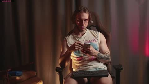 Adam online show from 25, 1, 2025