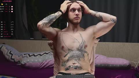 Adam online show from 12, 9, 2025