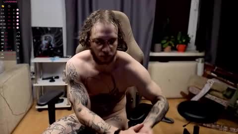 Adam online show from 26, 10, 2025