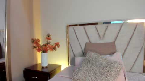 Sagira Belle online show from 3, 12, 2025