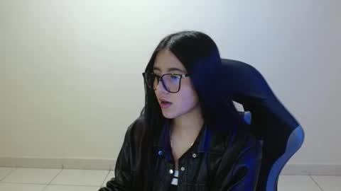 Snapshot of sahaliefox_ chatting on 1, 6, 2026 Sahaliefox online show from 1, 6, 2026