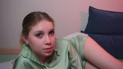 Snapshot of sairally chatting on 31, 5, 2026 Ariel online show from 31, 5, 2026