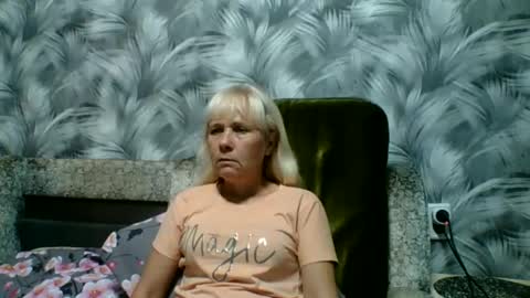 sakura_blonde online show from 14, 10, 2025