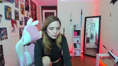 sakura_of online show from 27, 9, 2025
