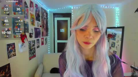 sakura_of online show from 10, 10, 2025
