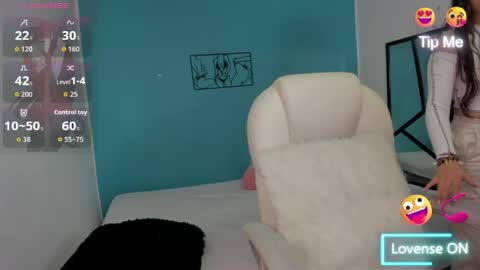 Luna  online show from 25, 4, 2026