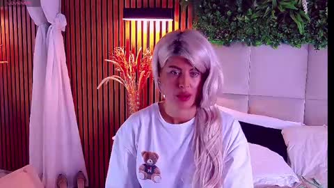 SalmaRoze online show from 12, 5, 2026