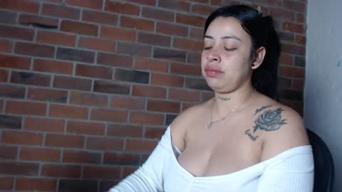   online show from 25, 1, 2025