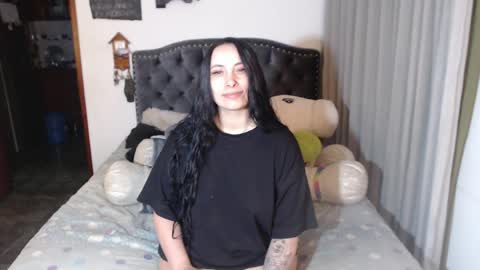 Snapshot of salomefox2 chatting on 1, 5, 2026 yenny online show from 1, 5, 2026