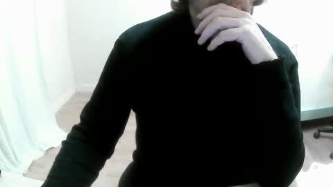 Snapshot of saltimbanquier chatting on 2, 12, 2024 Saltimbanquier Salt ou Banquier online show from 2, 12, 2024